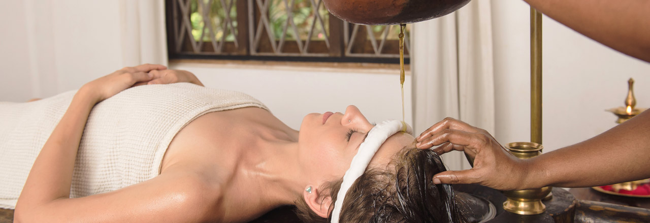 Shirodhara tratamiento ayurveda Madrid