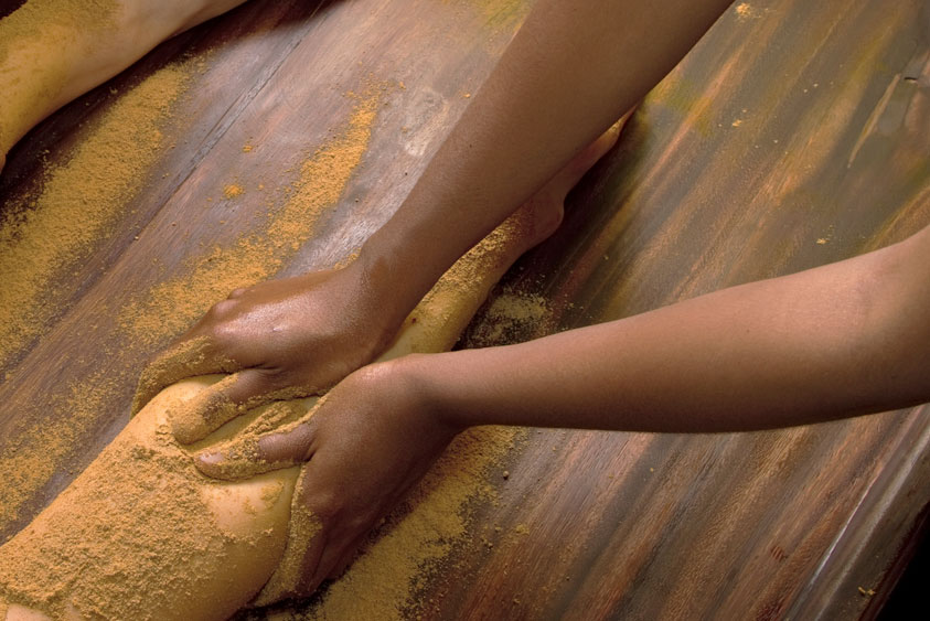 Masaje Udvartana en Centro Ayurveda en Madrid